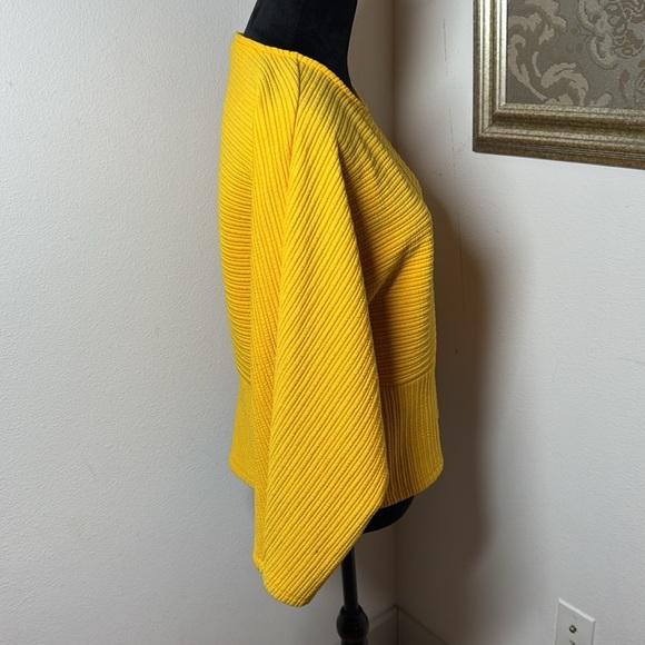 MARC NEW YORK Andrew Marc Sz M Pullover Top blouse 
Dolman Sleeve Mango Yellow - Picture 5 of 5